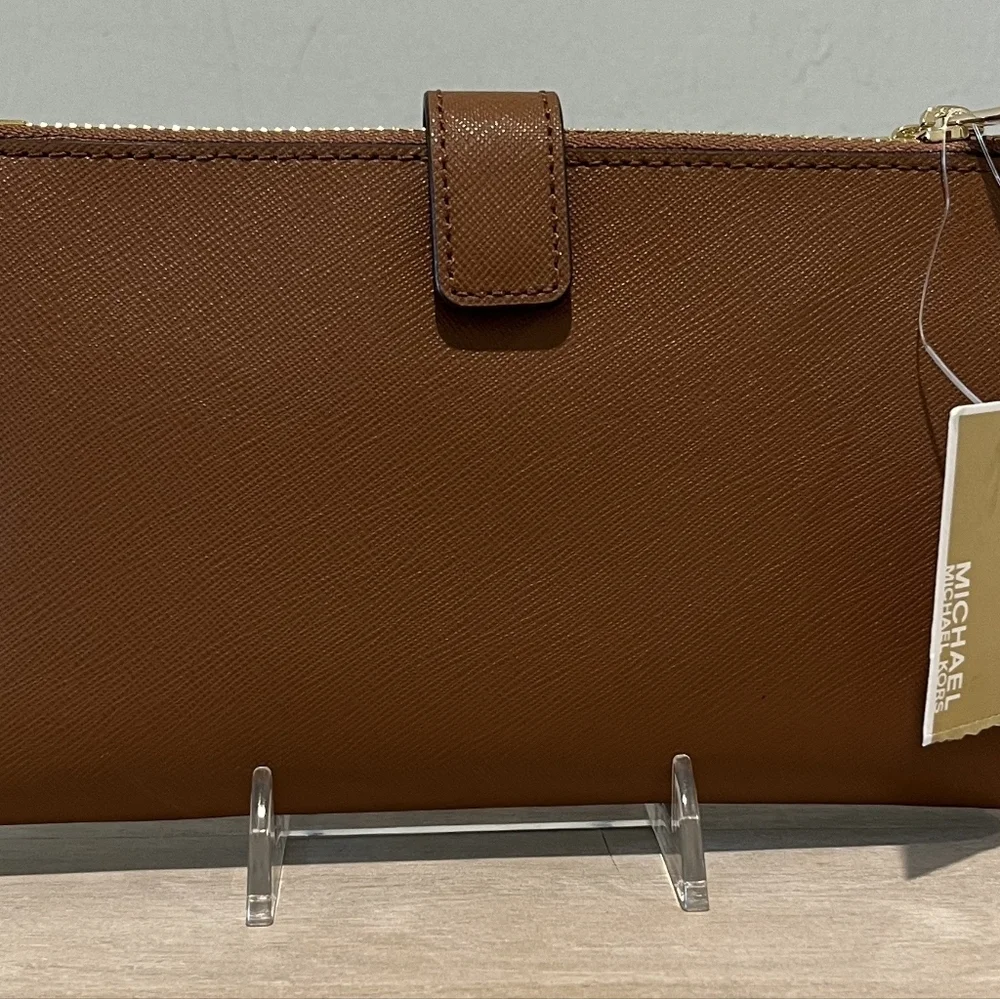 Michael Kors Saffiano Leather Jet Set Double Zip Wristlet New With Tags!